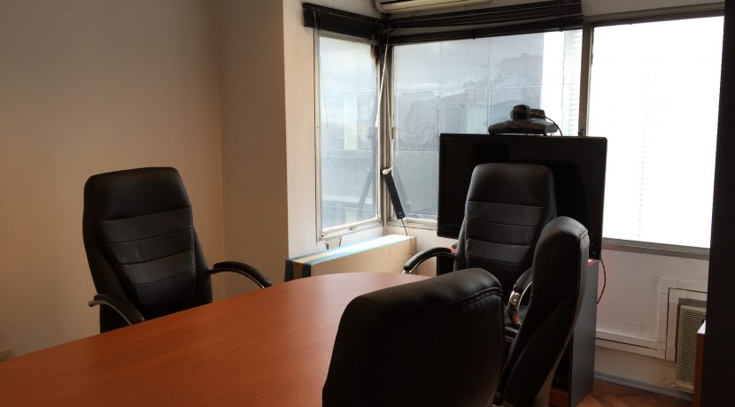 excelente-oficina-en-ciudad-vieja_1