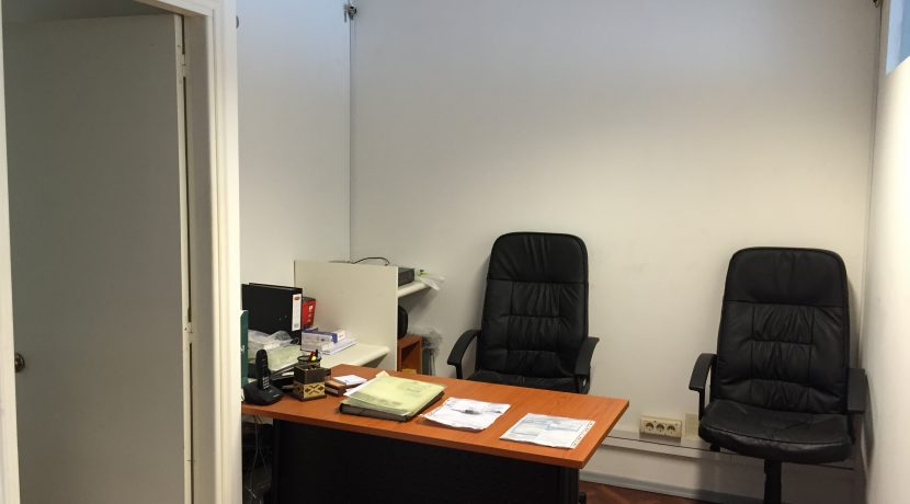 excelente-oficina-en-ciudad-vieja_4